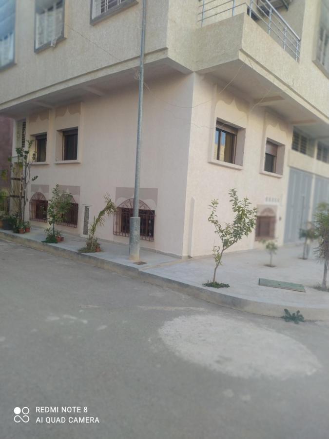 Duplex Pour Famille Seulement Apartment Fes Exterior photo